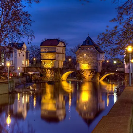 Ruhig In Zentraler Lage Mit Villen-flair *